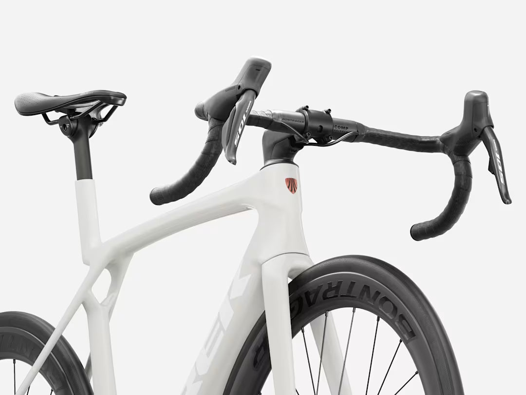 TREK MADONE SL 6 GEN 8 Di2 ROAD BIKE 2027 ERA WHITE