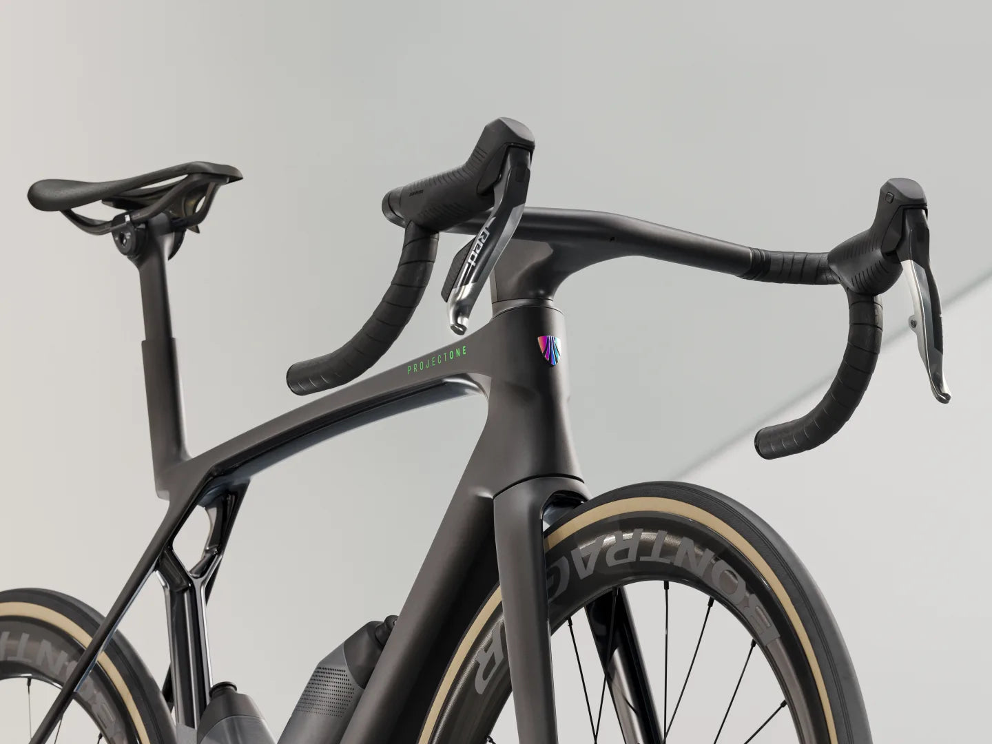 TREK MADONE SLR 9 AXS ROAD BIKE 2025 MATTE CARBON SMOKE/PRISMATIC PEARL