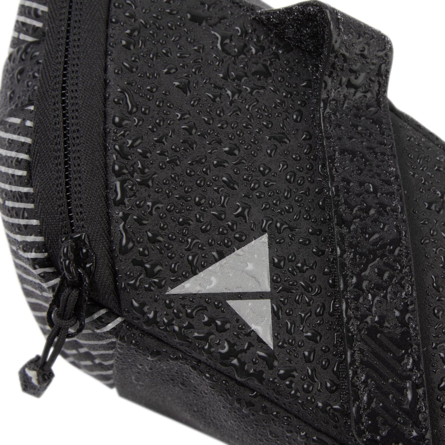 ALTURA NIGHTVISION ROAD CYCLING SADDLEBAG LARGE