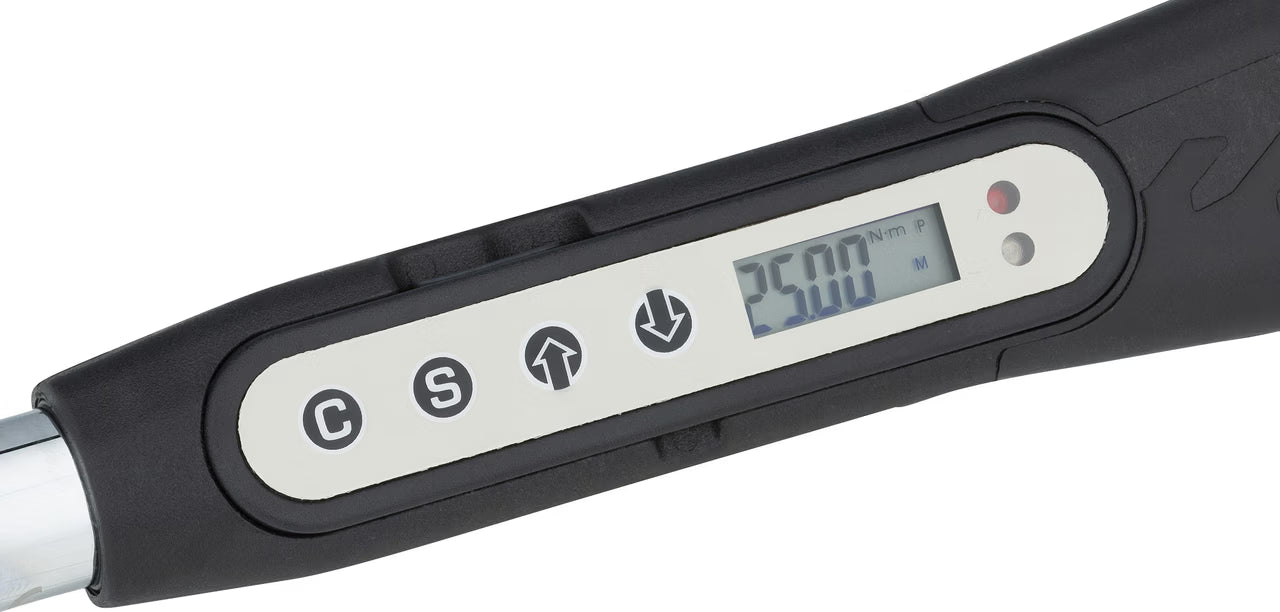 PRO TEAM DIGITAL TORQUE WRENCH 1-25 Nm WITH BIT SET
