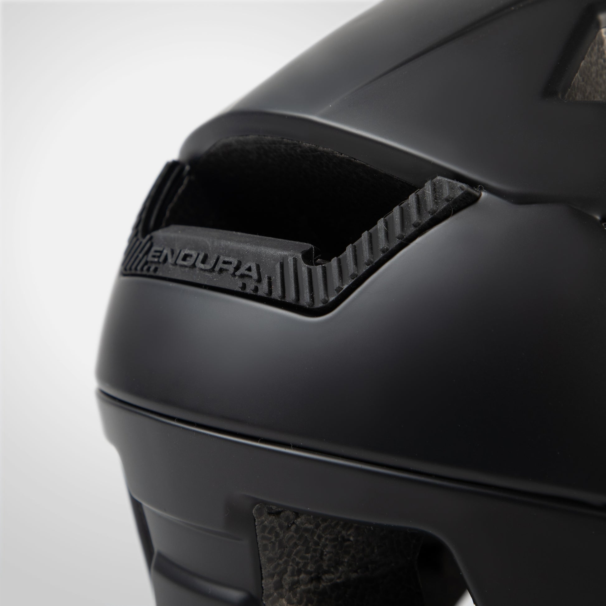 ENDURA SINGLETRACK FULL FACE MIPS HELMET BLACK