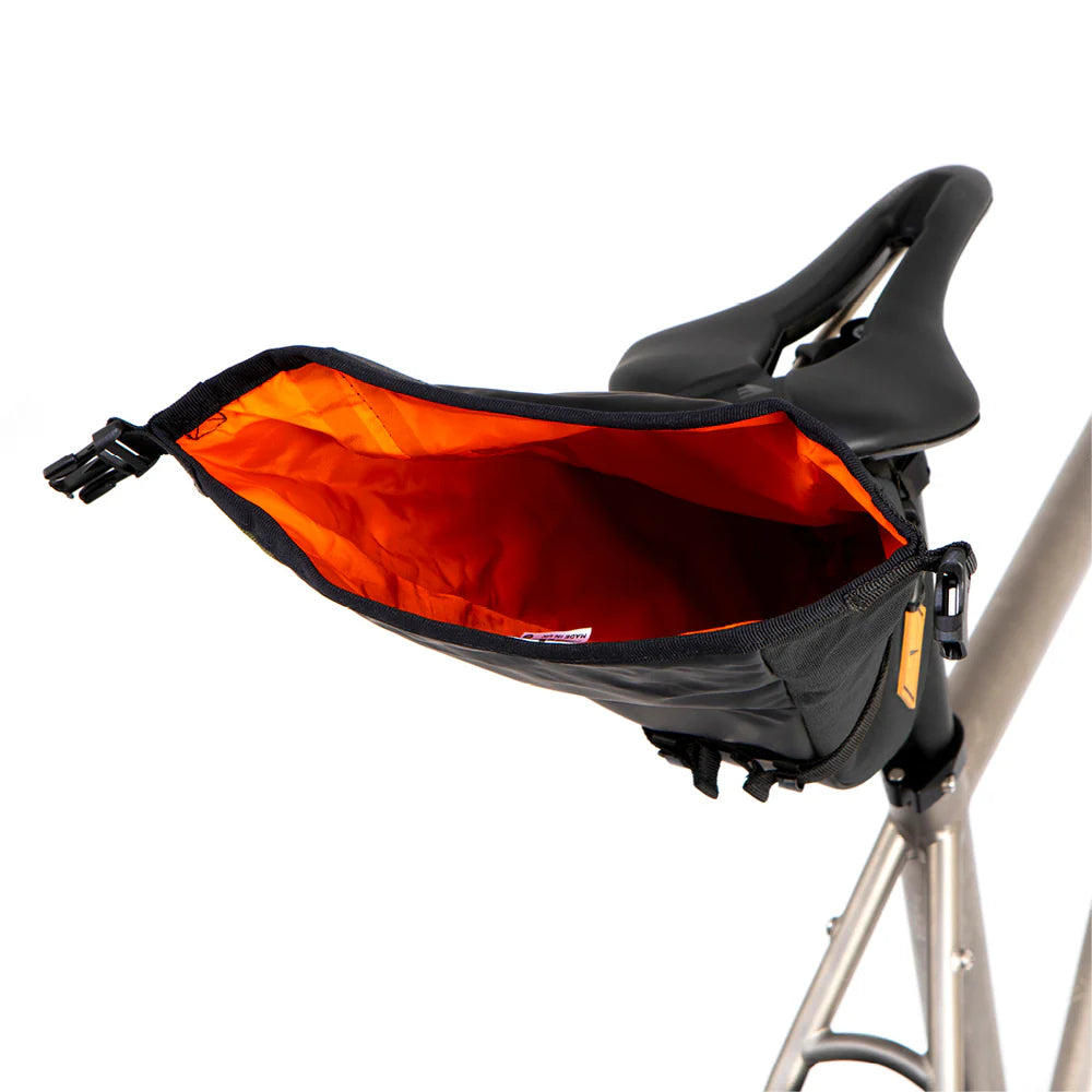 RESTRAP SADDLE PACK (2.5 Litres)