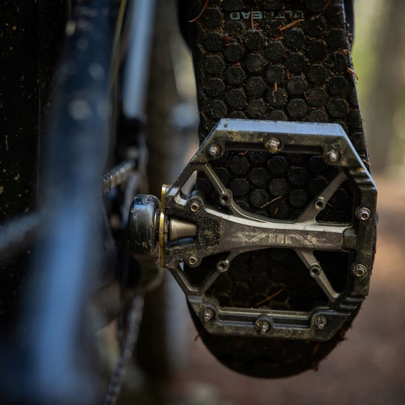 SHIMANO SAINT PD-G8040 PLATFORM PEDALS