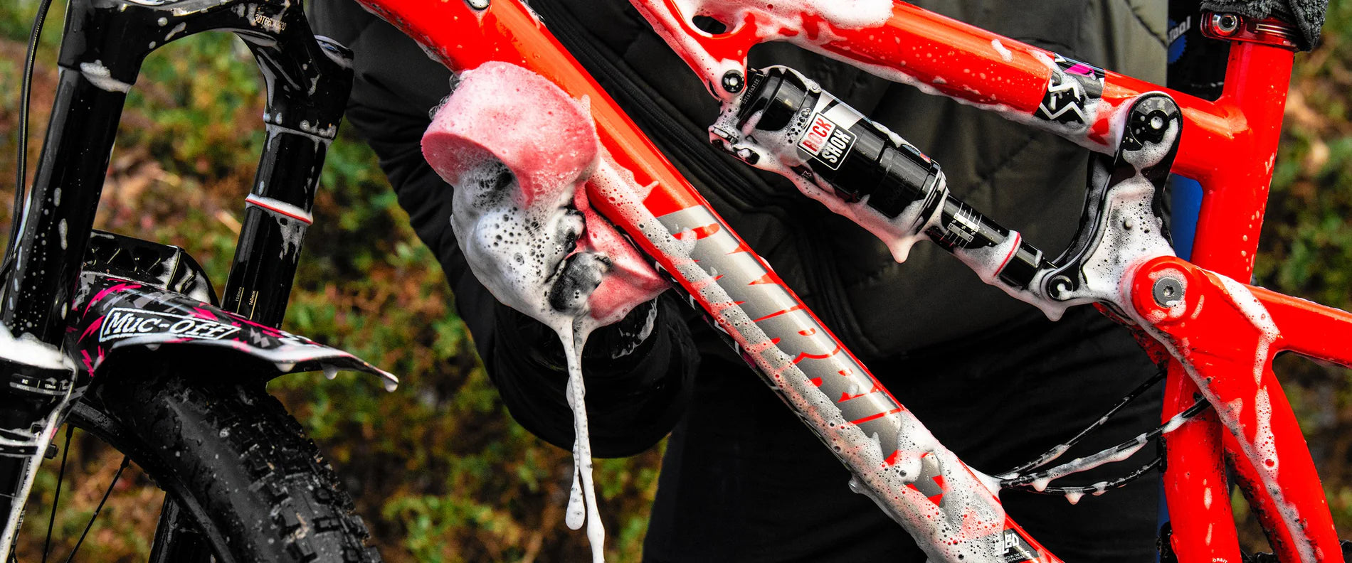 MUC-OFF ULTIMATE BICYCLE CLEANING KIT