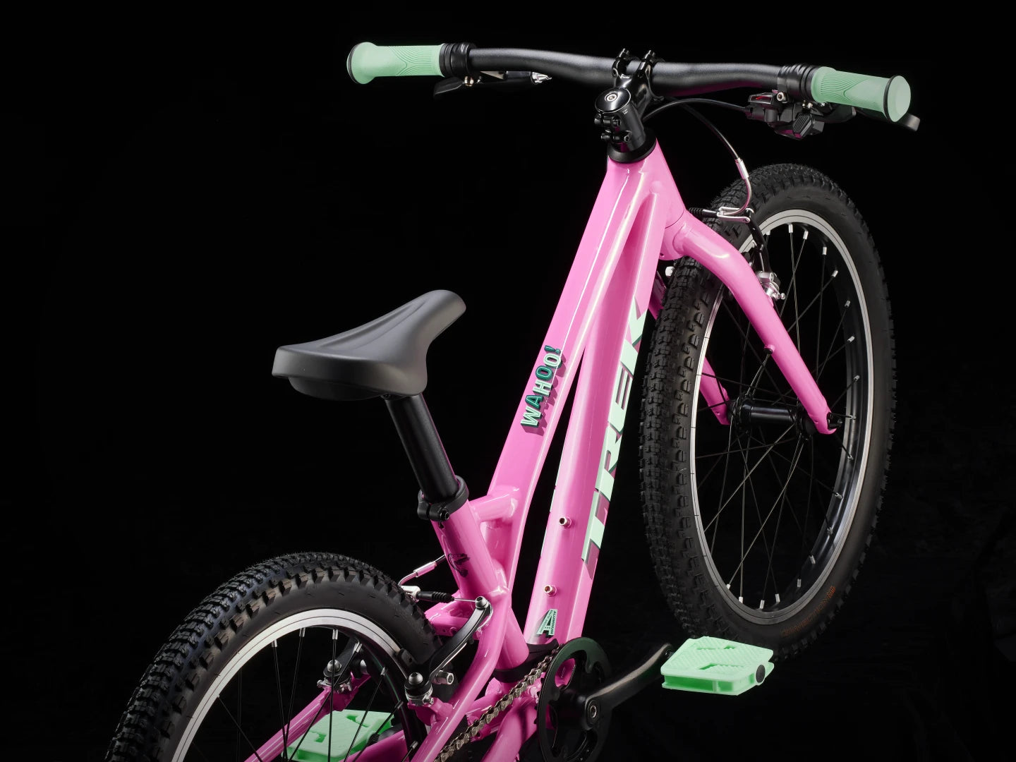 Trek wahoo 24 pink hotsell