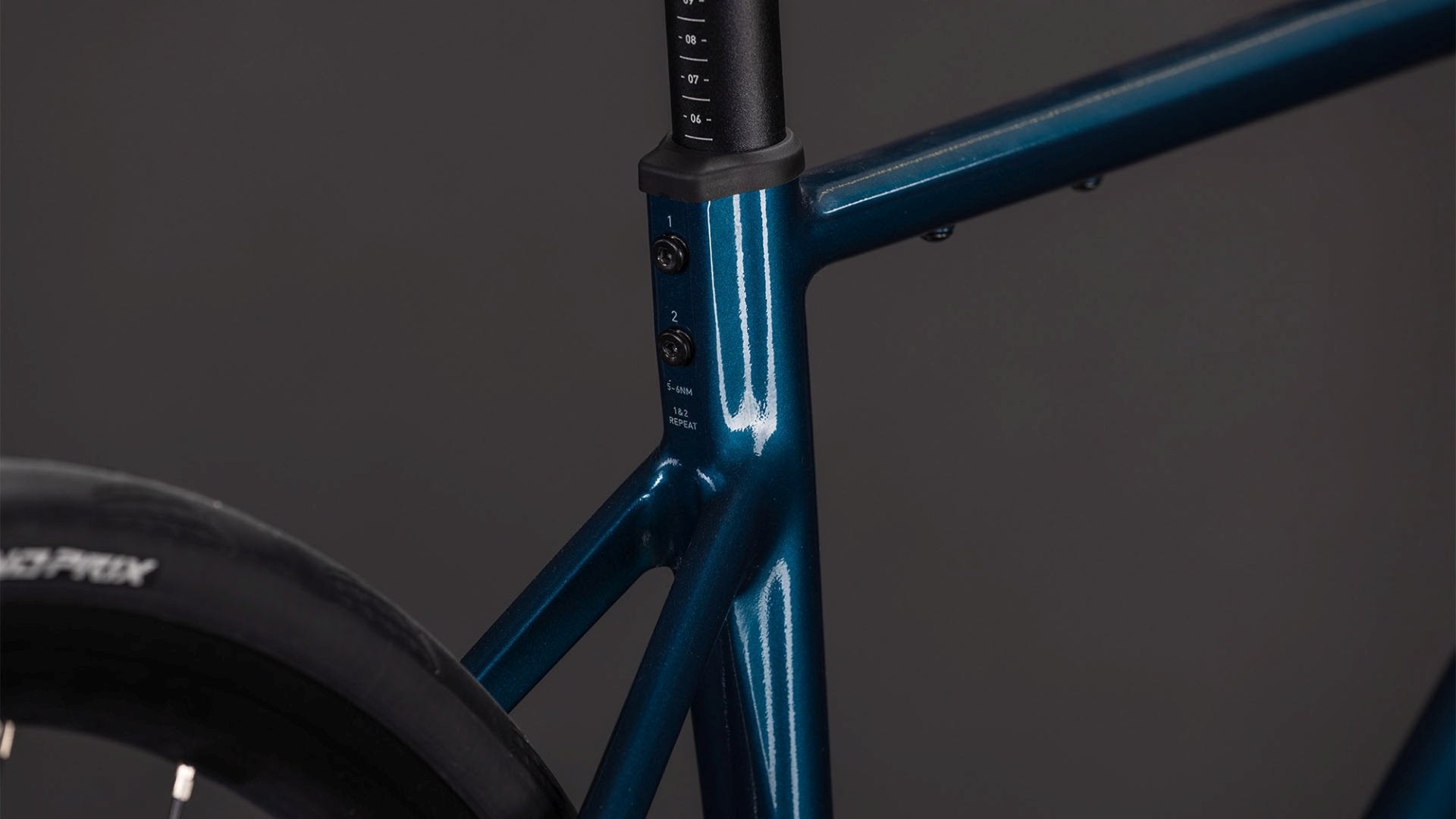 CUBE ATTAIN PRO ROAD BIKE 2026 NAUTICA' N 'PRISM
