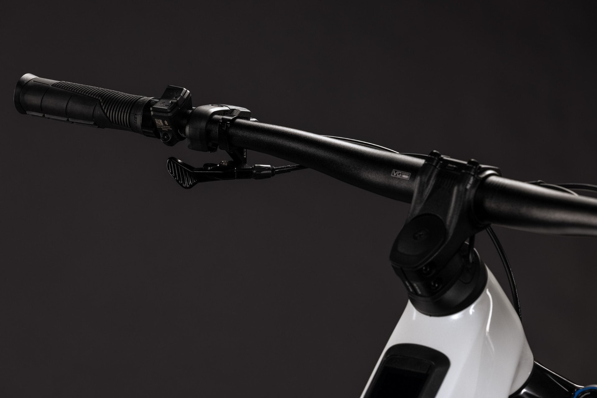 CUBE STEREO HYBRID ONE44 HPC PRO 800 eMTB BIKE 2027 METALLICWHITE 'N' BLUE