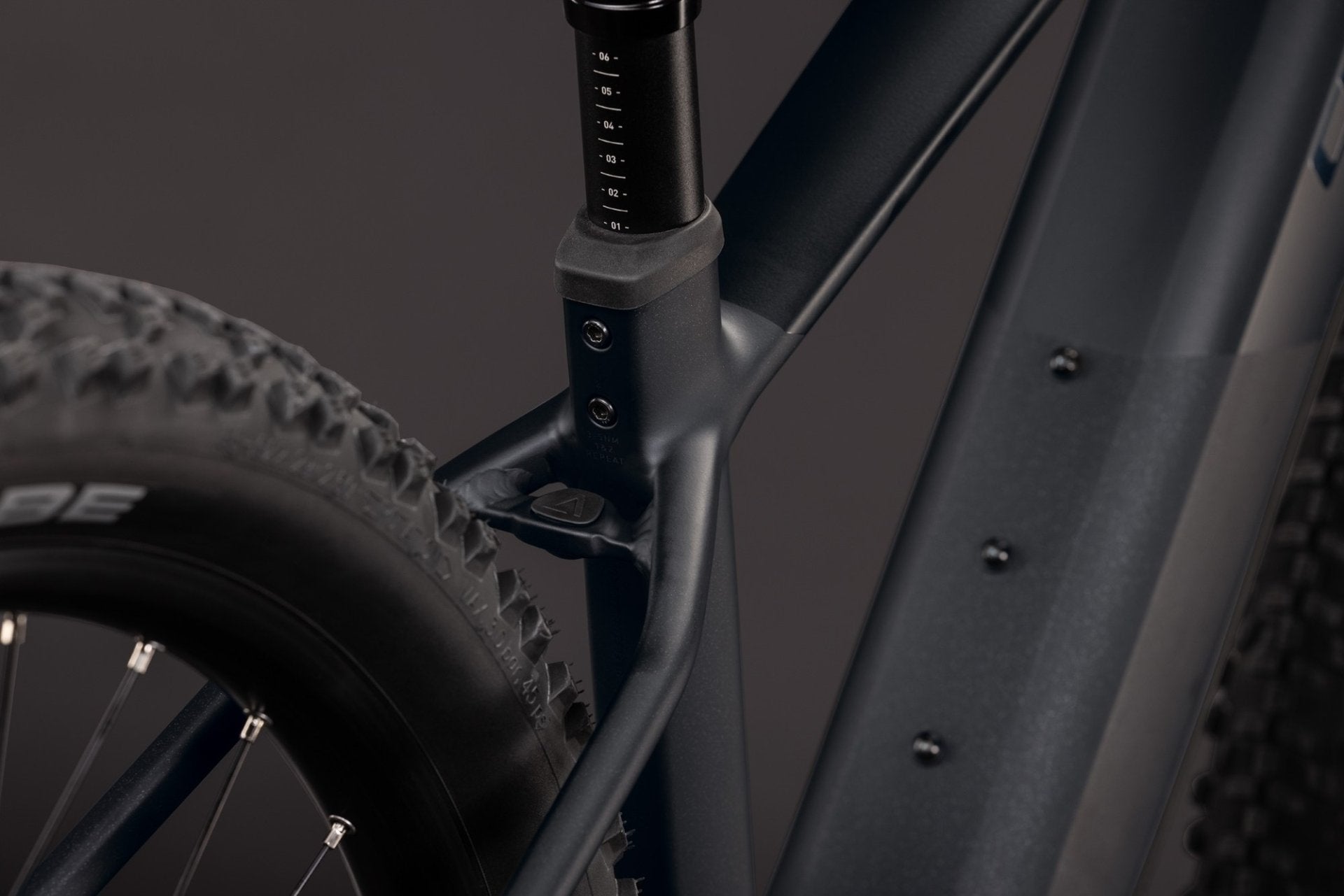 CUBE REACTION HYBRID PRO 800 HARDTAIL eMTB BIKE 2027 SILVERDUST 'N' PRISM