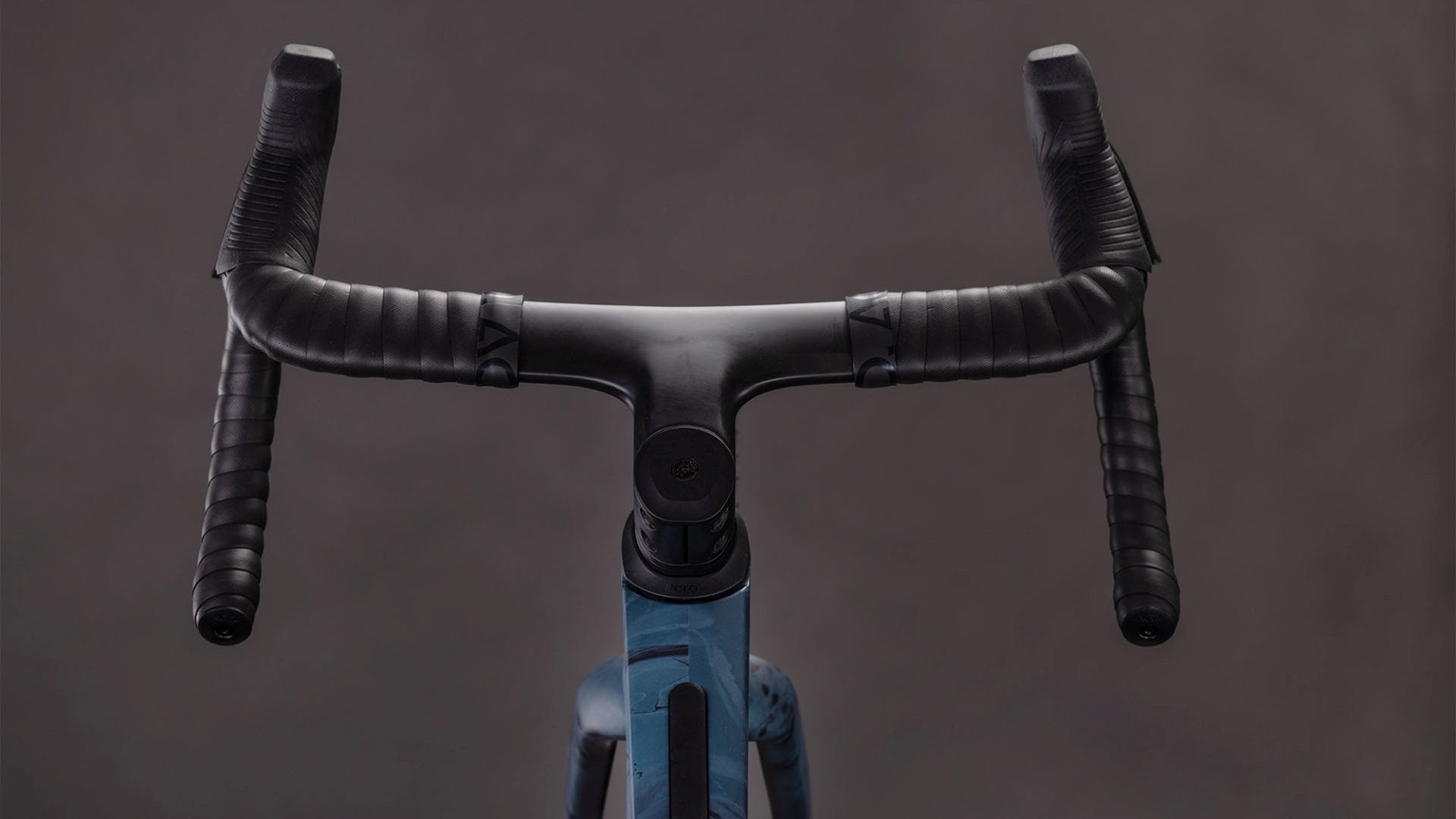 CUBE NUROAD C:62 SLT GRAVEL BIKE 2026 ROYALGREEN' N 'FUME