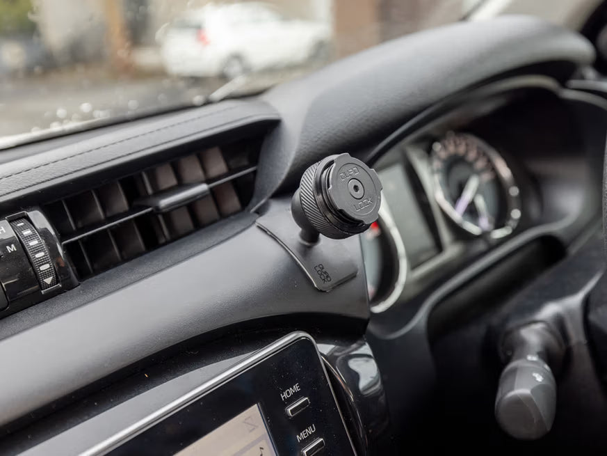 QUAD LOCK ADHESIVE DASH/CONSOLE MOUNT
