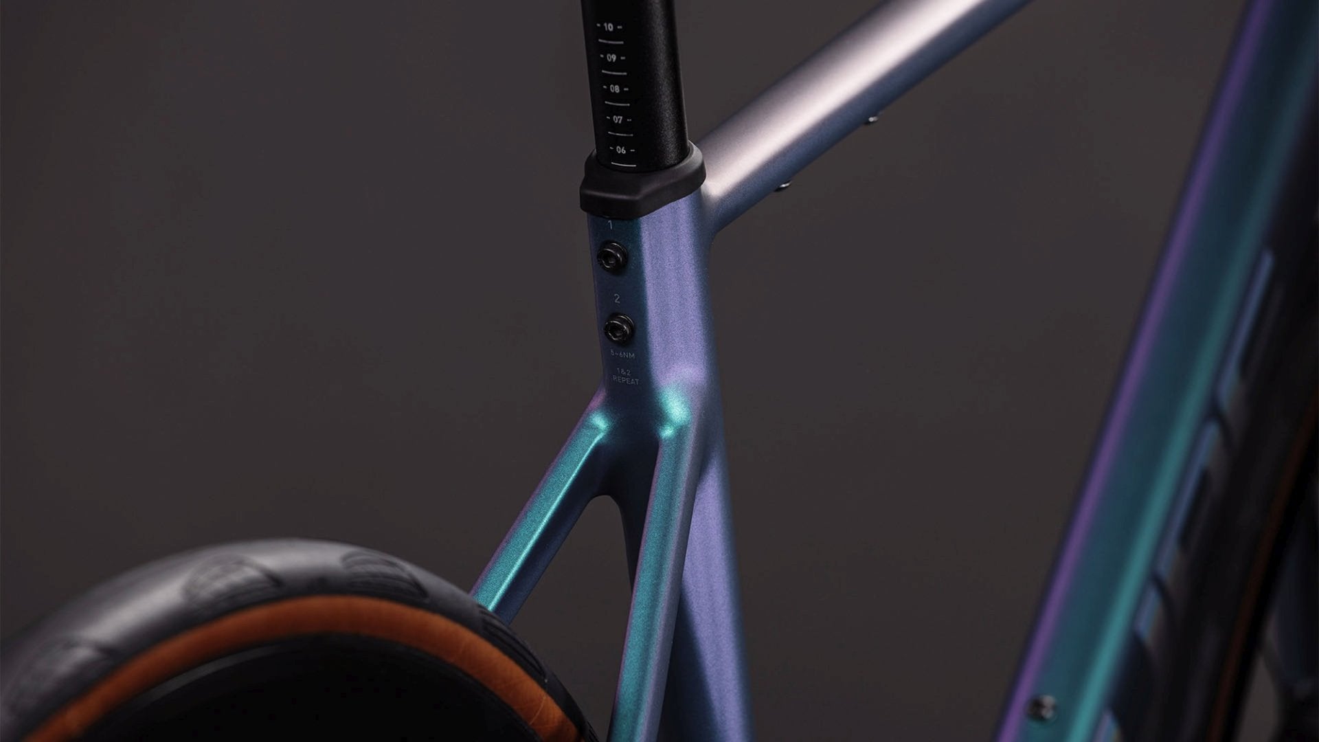 CUBE ATTAIN SLX ROAD BIKE 2026 SMARAGDGREY' N 'PRISM