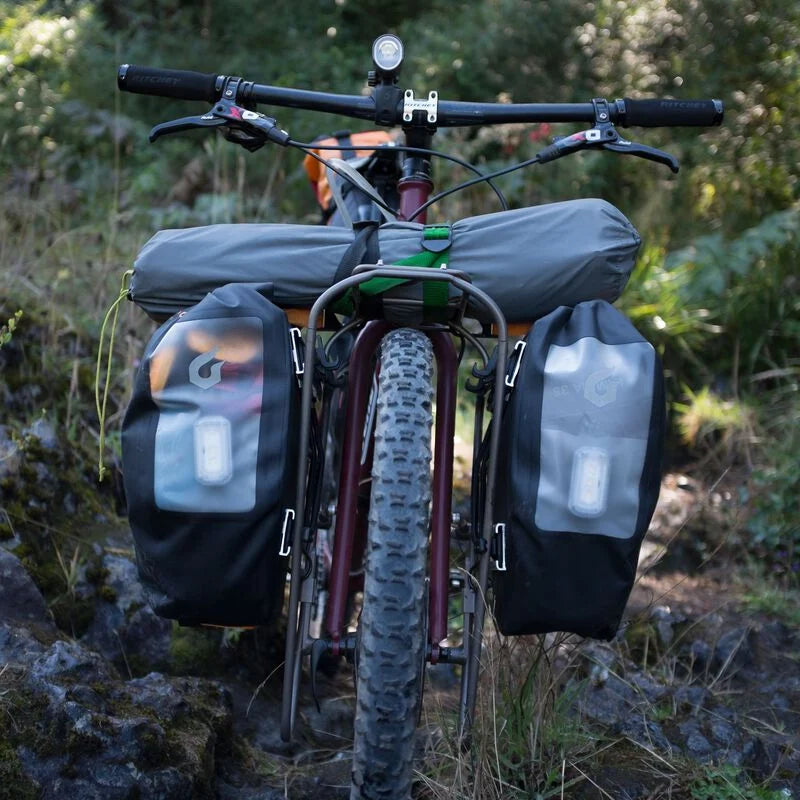 BLACKBURN OUTPOST FRONT WORLD TOURING RACK