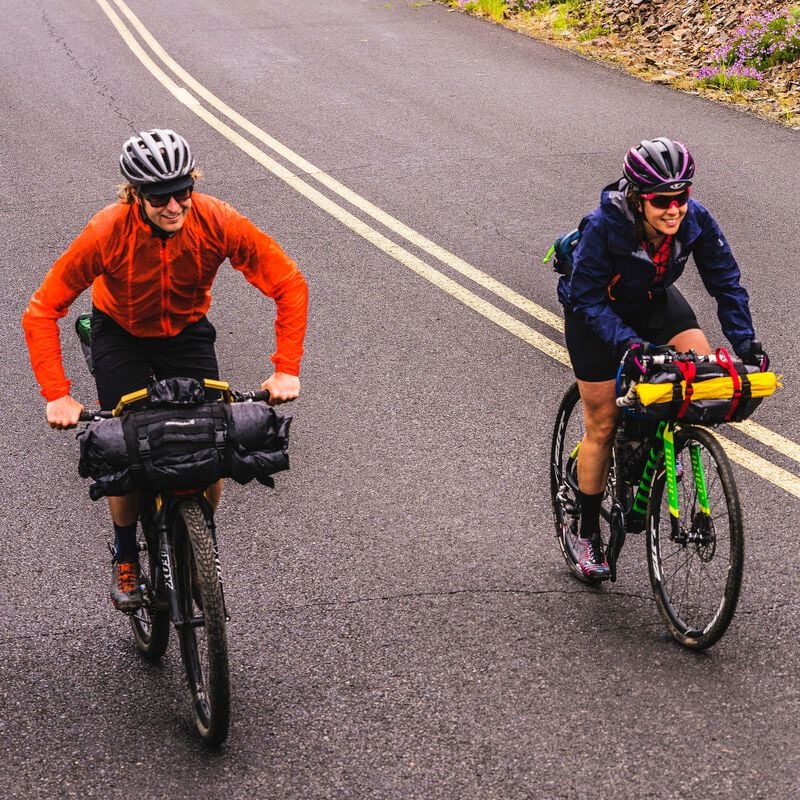 BLACKBURN OUTPOST HANDLEBAR ROLL WITH DRYBAG