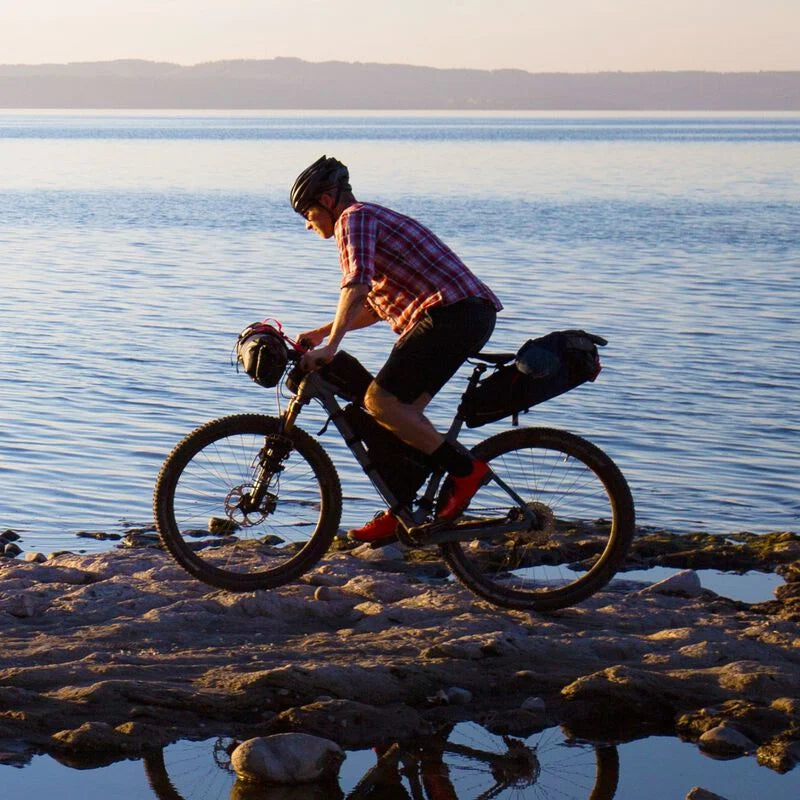 BLACKBURN OUTPOST SEAT PACK AND DRY BAG