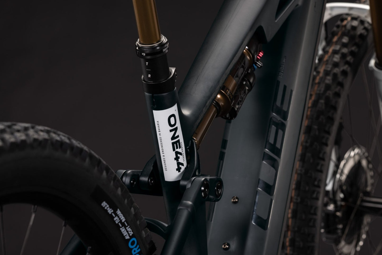 CUBE STEREO HYBRID ONE44 HPC AT 800 eMTB BIKE 2027 CARBON 'N' WHITE