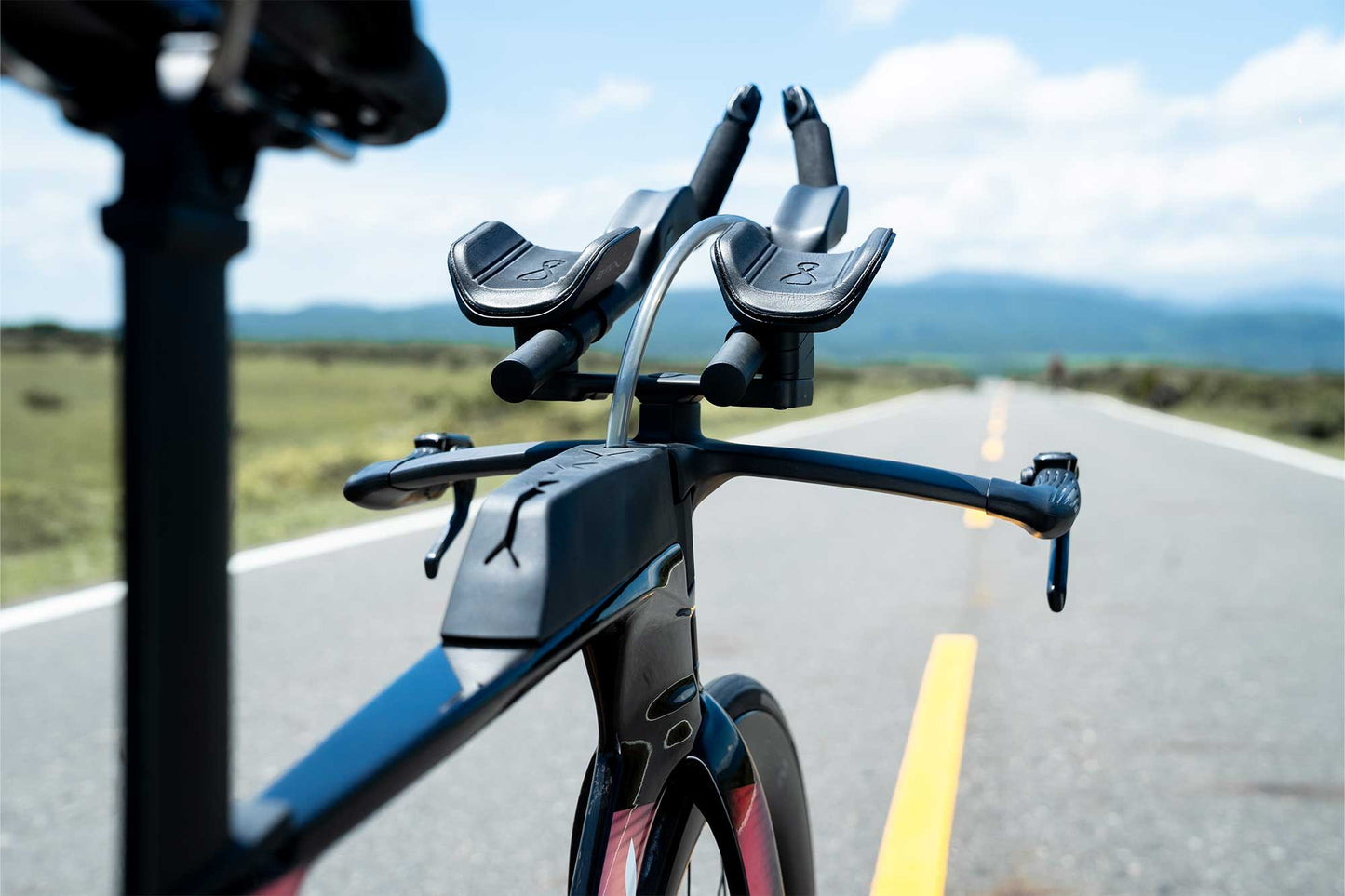 GIANT LIV AVOW ADVANCED SL TIME TRIAL/TRIATHLON BIKE 2026 CARBON