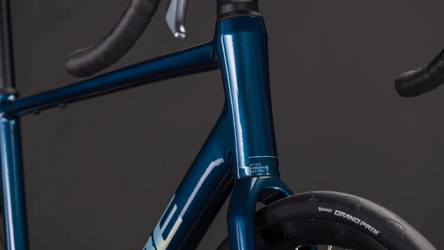 CUBE ATTAIN PRO ROAD BIKE 2026 NAUTICA' N 'PRISM
