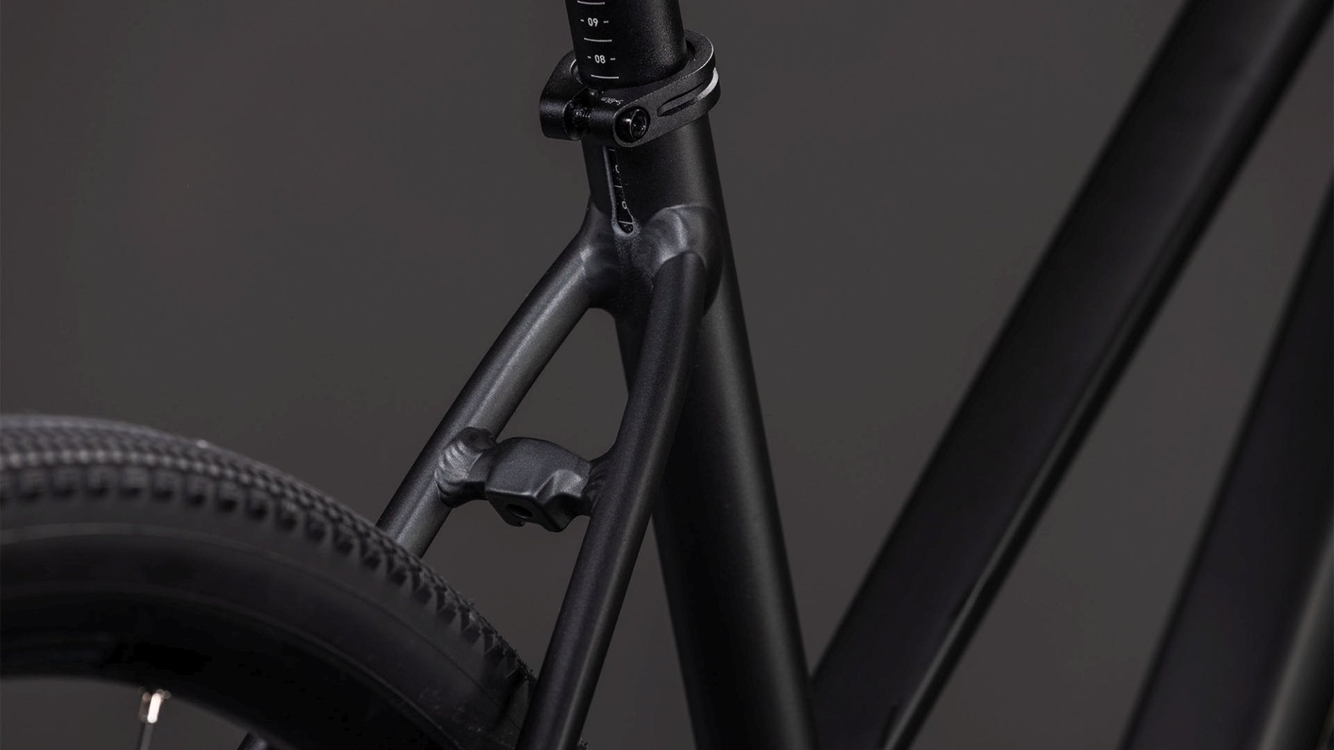 CUBE NULANE PRO TAPEZE GRAVEL BIKE 2026 GREY' N 'CHROME