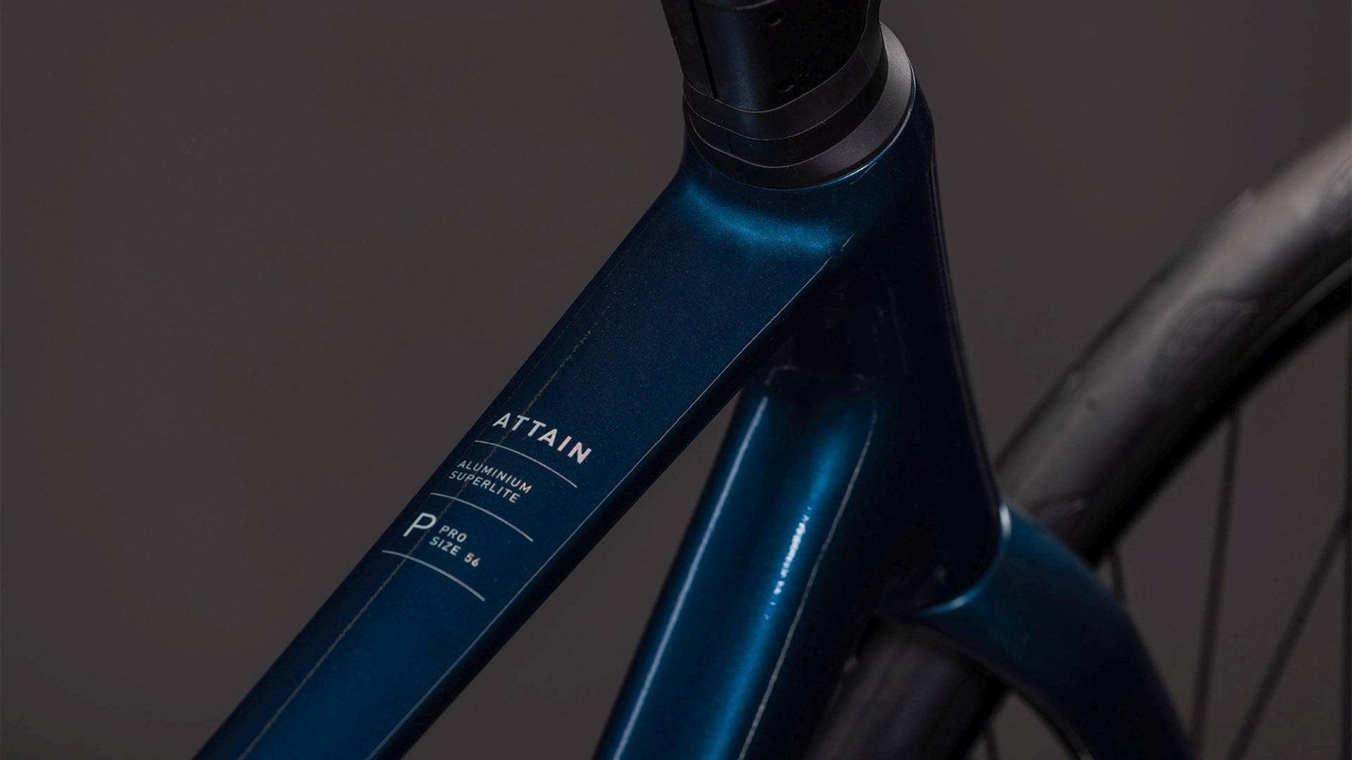 CUBE ATTAIN PRO ROAD BIKE 2026 NAUTICA' N 'PRISM