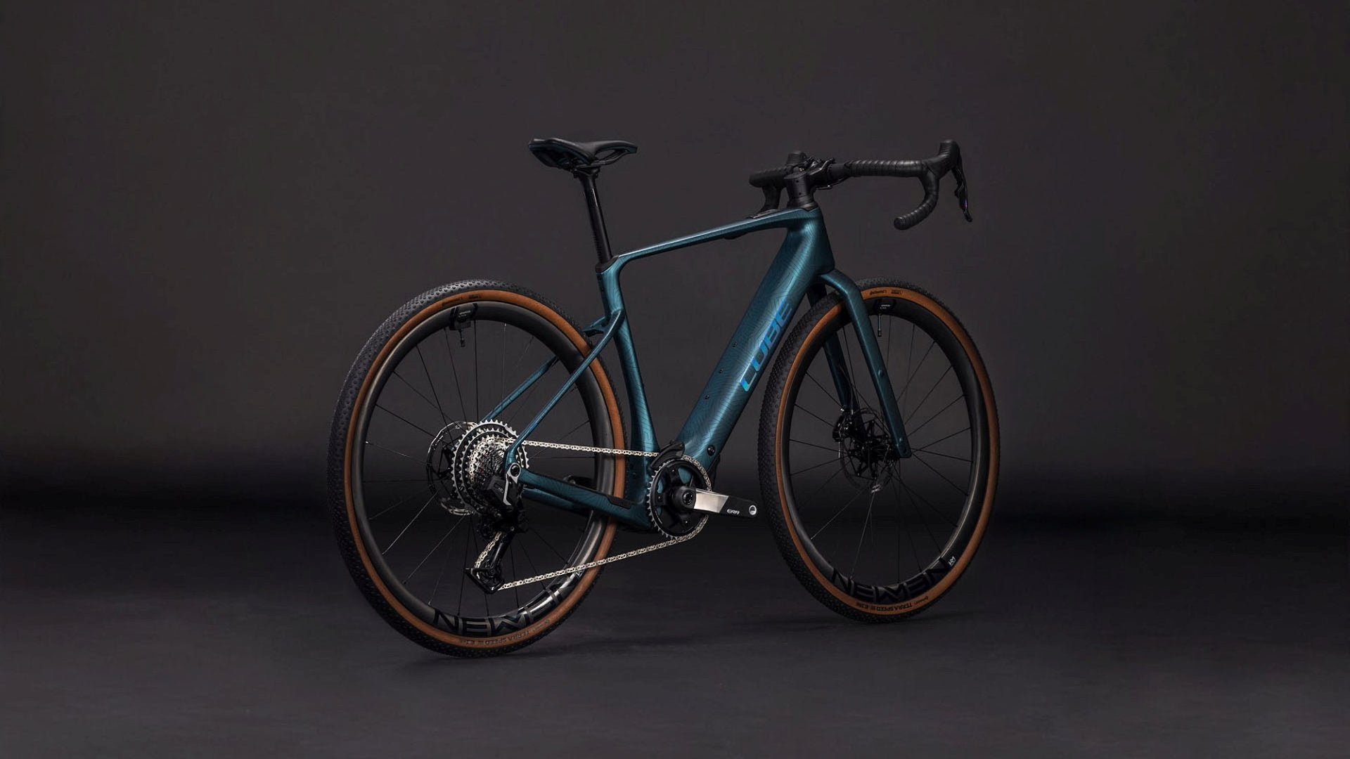 CUBE NUROAD HYBRID C:62 SLT 400X eGRAVEL BIKE 2026 ROYALGREEN' N 'CRISSCROSS