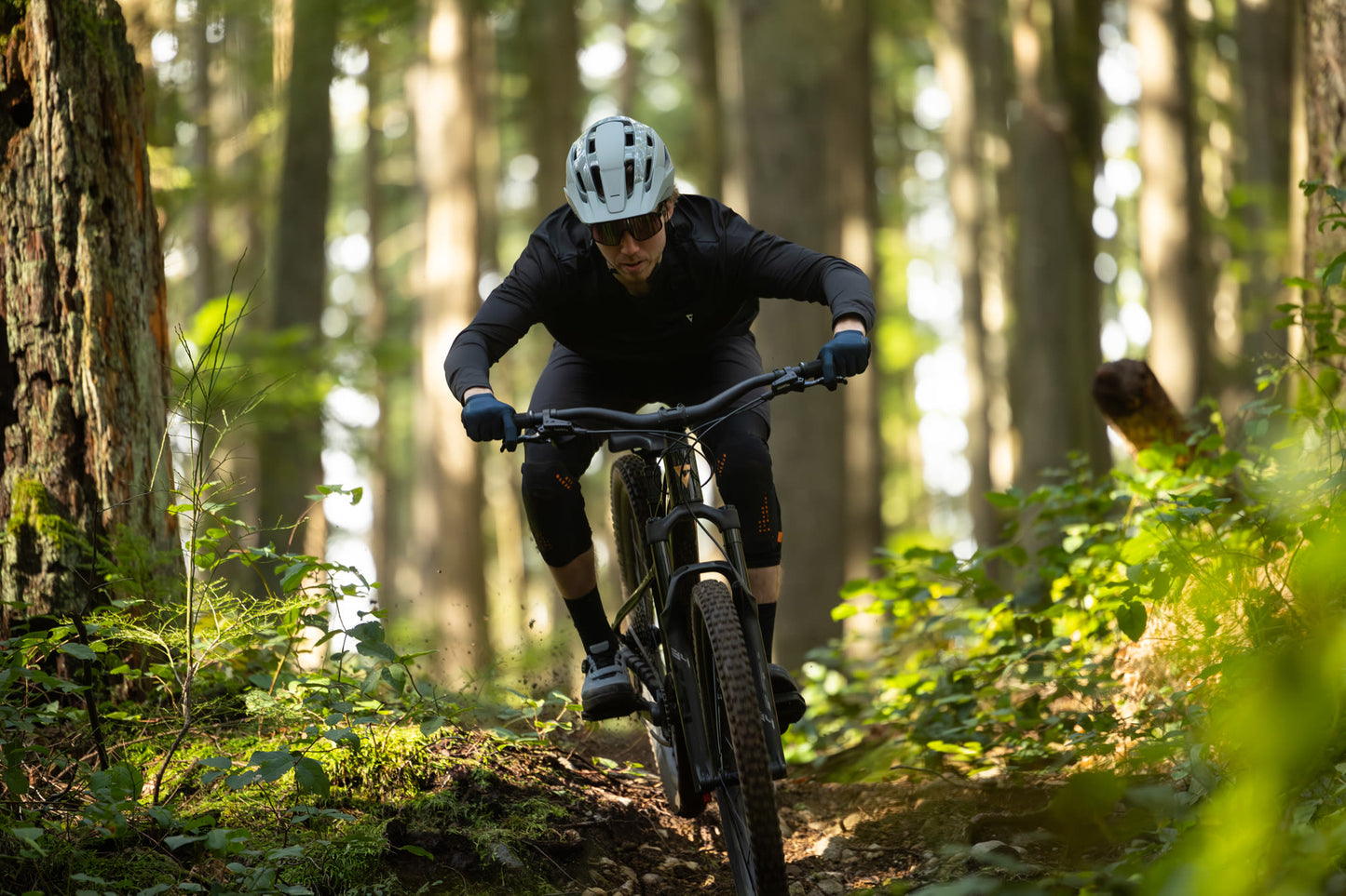 GIANT STANCE FULL SUSPENSION MTB BIKE 2027 BLACK