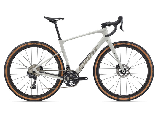 GIANT REVOLT ADVANCED 0 GRAVEL BIKE 2026 SNOW DRIFT