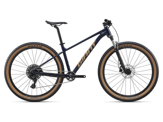 GIANT TALON 2 HARDTAIL MTB BIKE 2027 GLOSS ECLIPSE