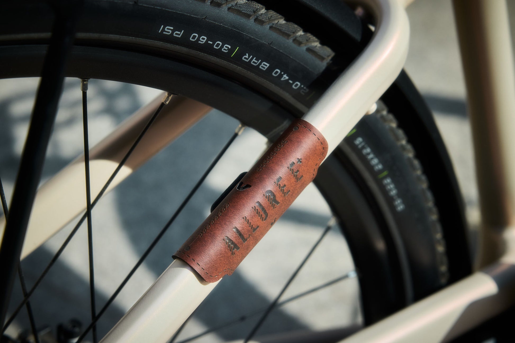 GIANT LIV ALLURE E+ 1 HYBRID eBIKE 2026 SUNSET IVORY