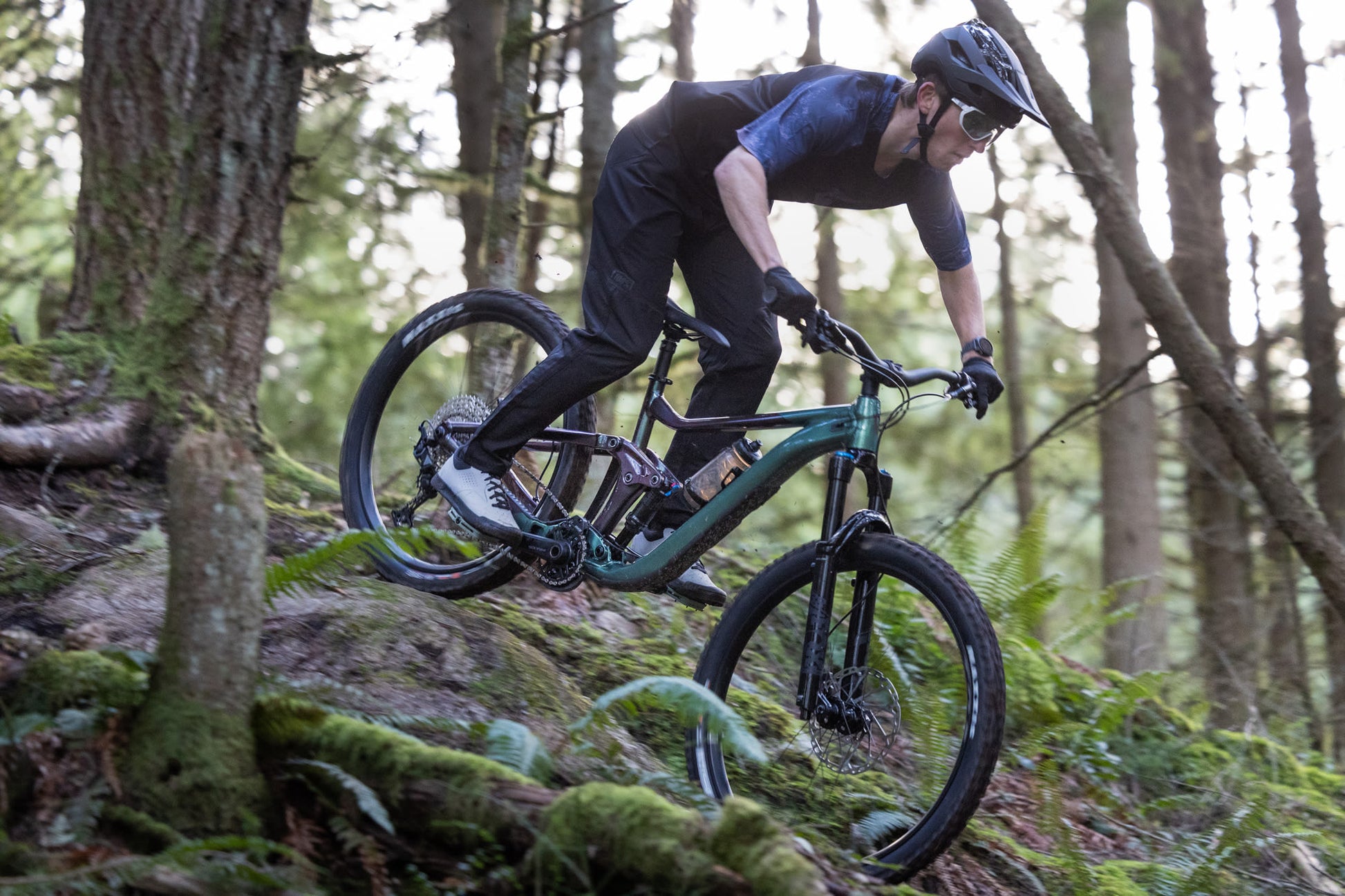 GIANT REIGN 2 FULL SUSPENSION MTB BIKE 2026 MINERAL GREEN