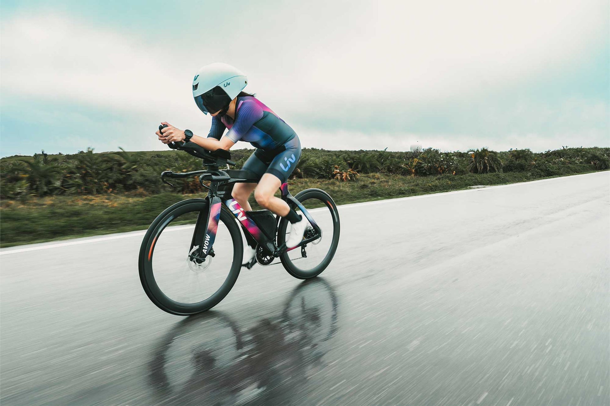 GIANT LIV AVOW ADVANCED SL TIME TRIAL/TRIATHLON BIKE 2026 CARBON