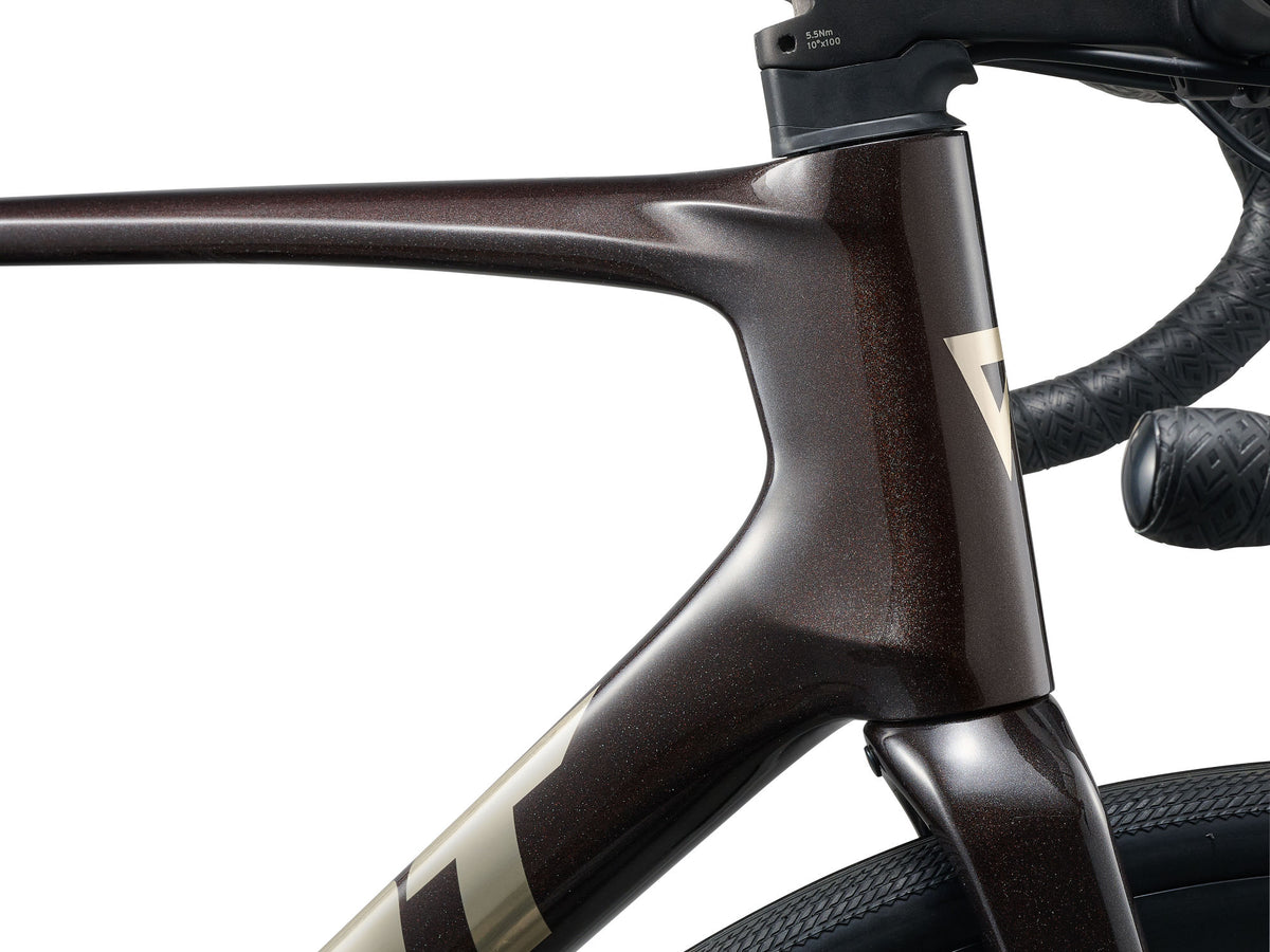 GIANT DEFY ADVANCED 1 ROAD BIKE 2027 OBSIDIAN PURPLE
