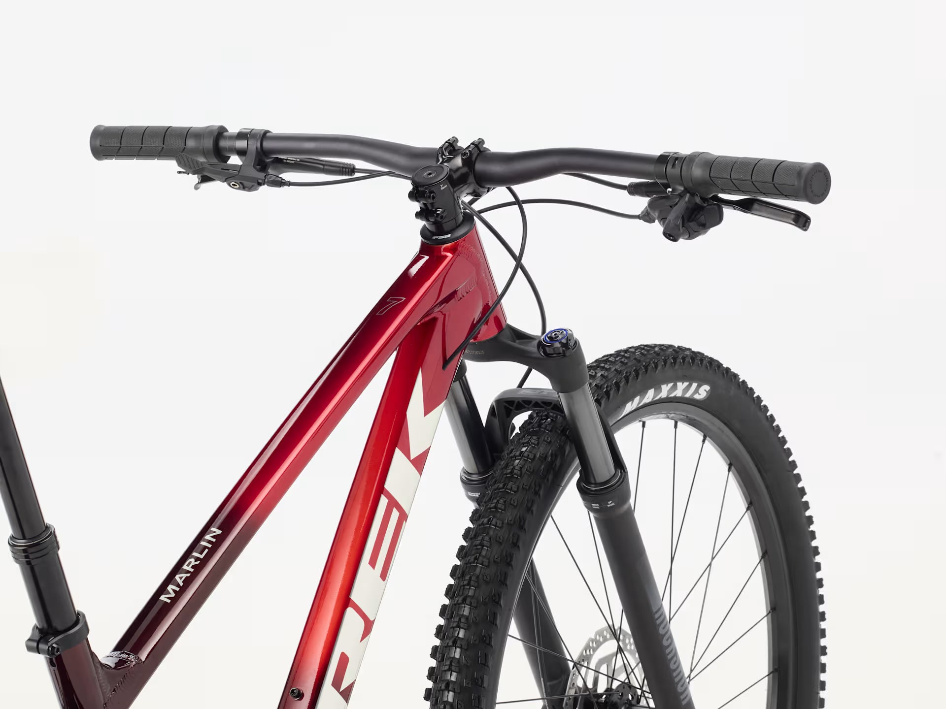 TREK MARLIN 7 GEN 3 MTB BIKE 2026 FURY RED/LITHIUM GREY FADE