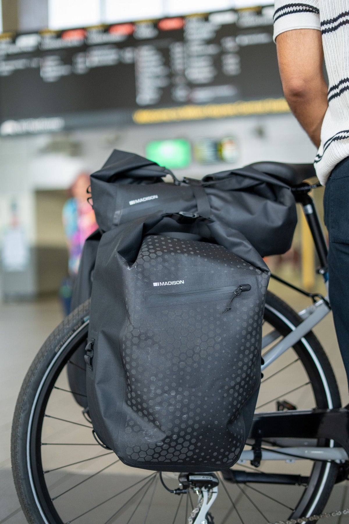 MADISON ROAM STELLAR-TECH WATERPROOF 30L PANNIER BAG