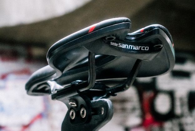 SELLE SAN MARCO ASPIDE SHORT CARBON FX SADDLE