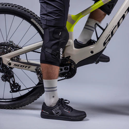 EVOC KNEE PROTECTOR LS FLEX ENDURO