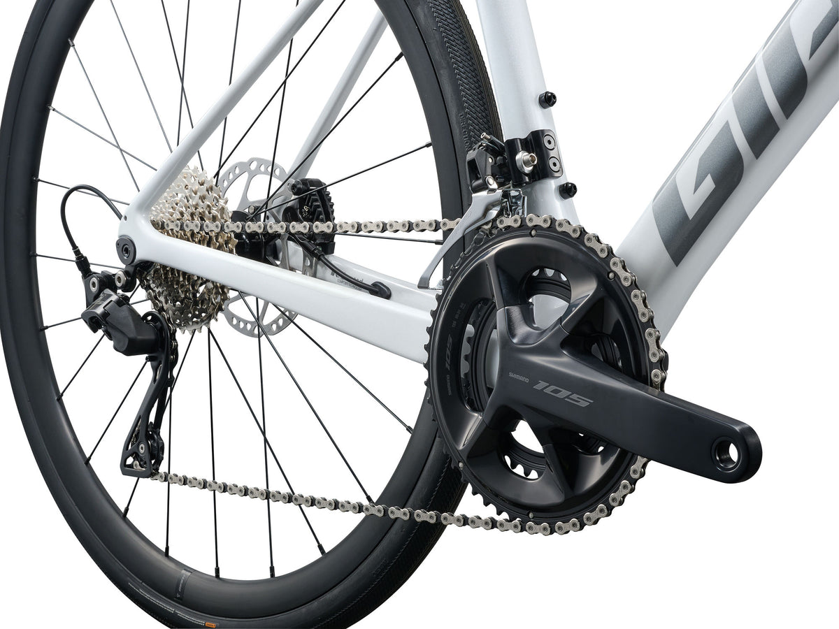 GIANT DEFY ADVANCED 2 ROAD BIKE 2027 PEARL WHITE
