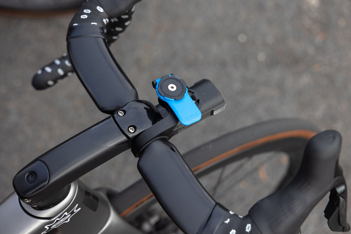 QUAD LOCK LIGHT/CAMERA ADAPTOR
