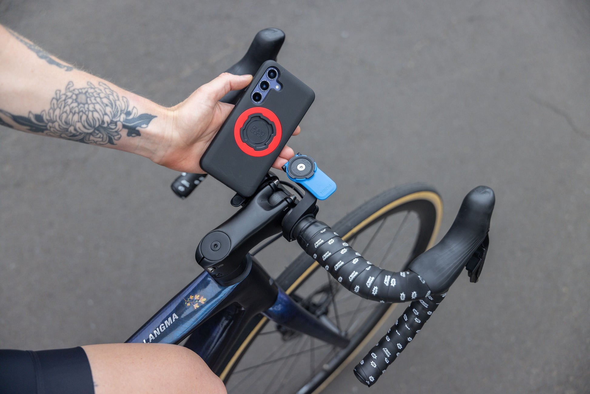 QUAD LOCK OUT FRONT MOUNT V3