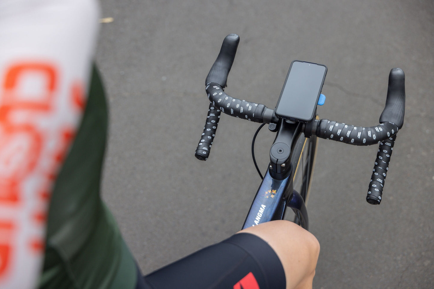 QUAD LOCK OUT FRONT MOUNT V3