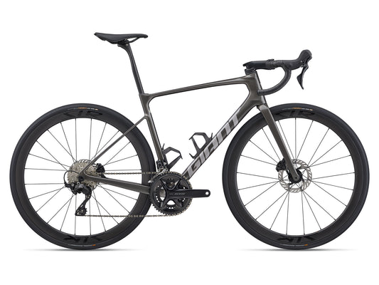 GIANT DEFY ADVANCED PRO 2 ROAD BIKE 2026 STEALTH CHROME