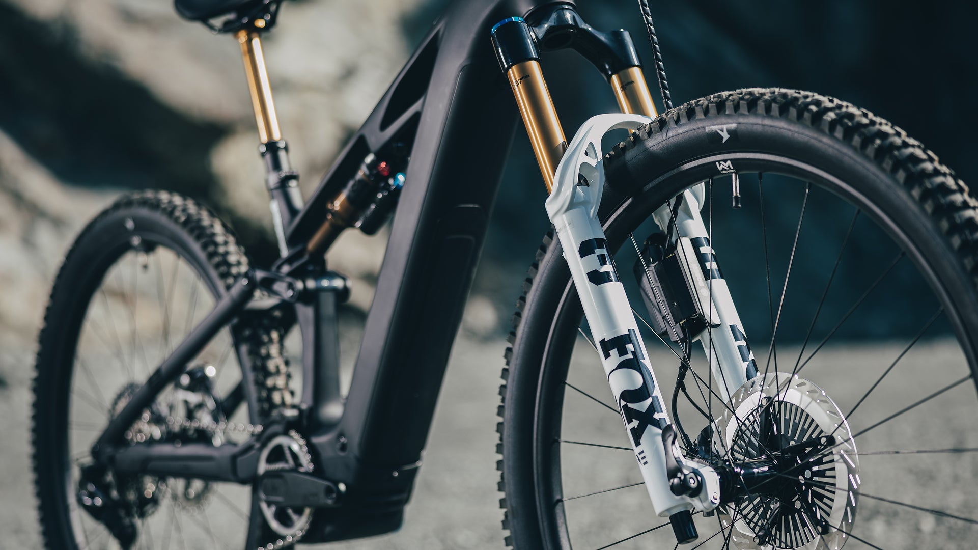CUBE STEREO HYBRID ONE44 HPC AT 800 FS eMTB BIKE 2027 CARBON 'N' WHITE
