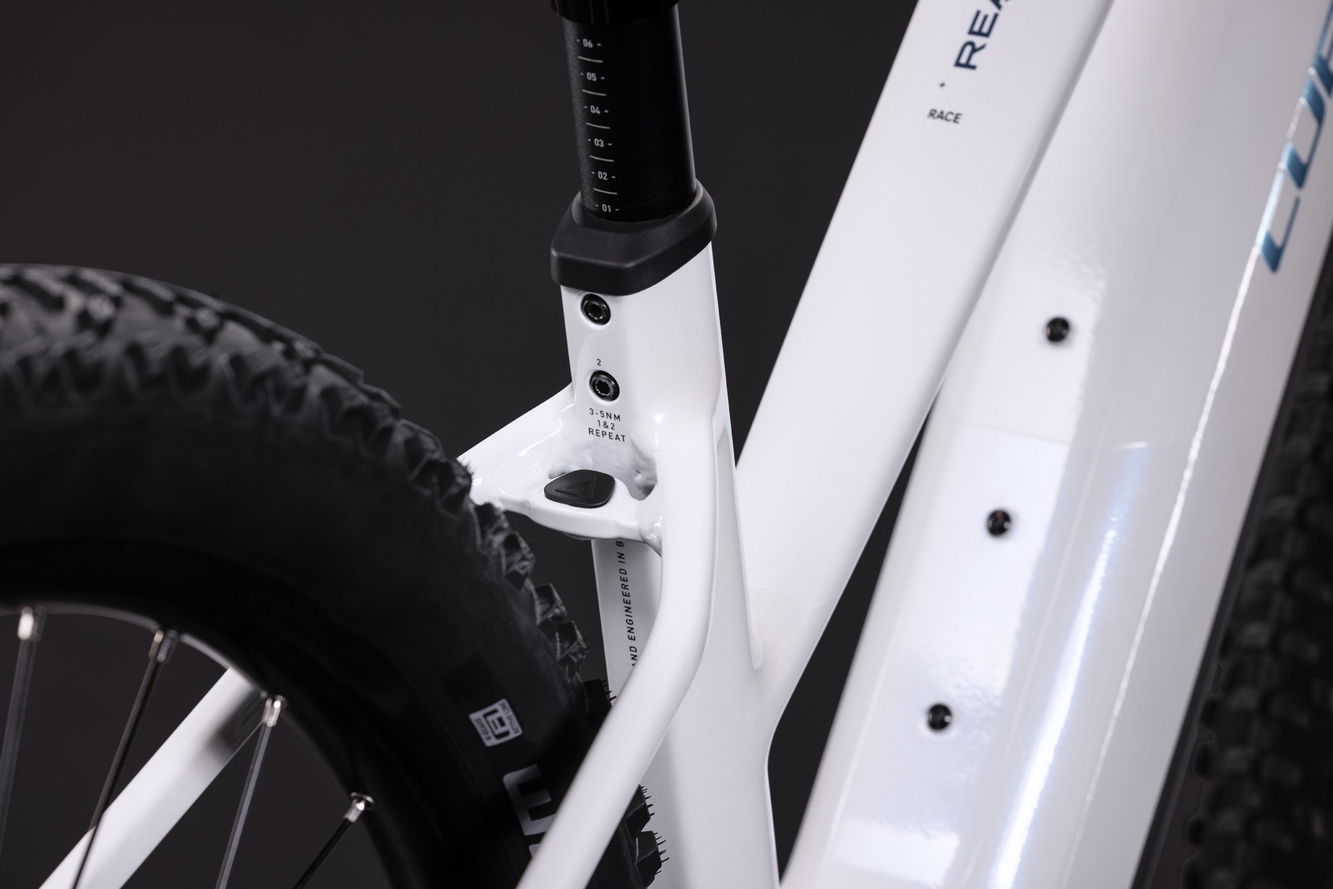 CUBE REACTION HYBRID RACE 800 eMTB BIKE 2027 SNOW 'N' BLACK (TRAPEZE)