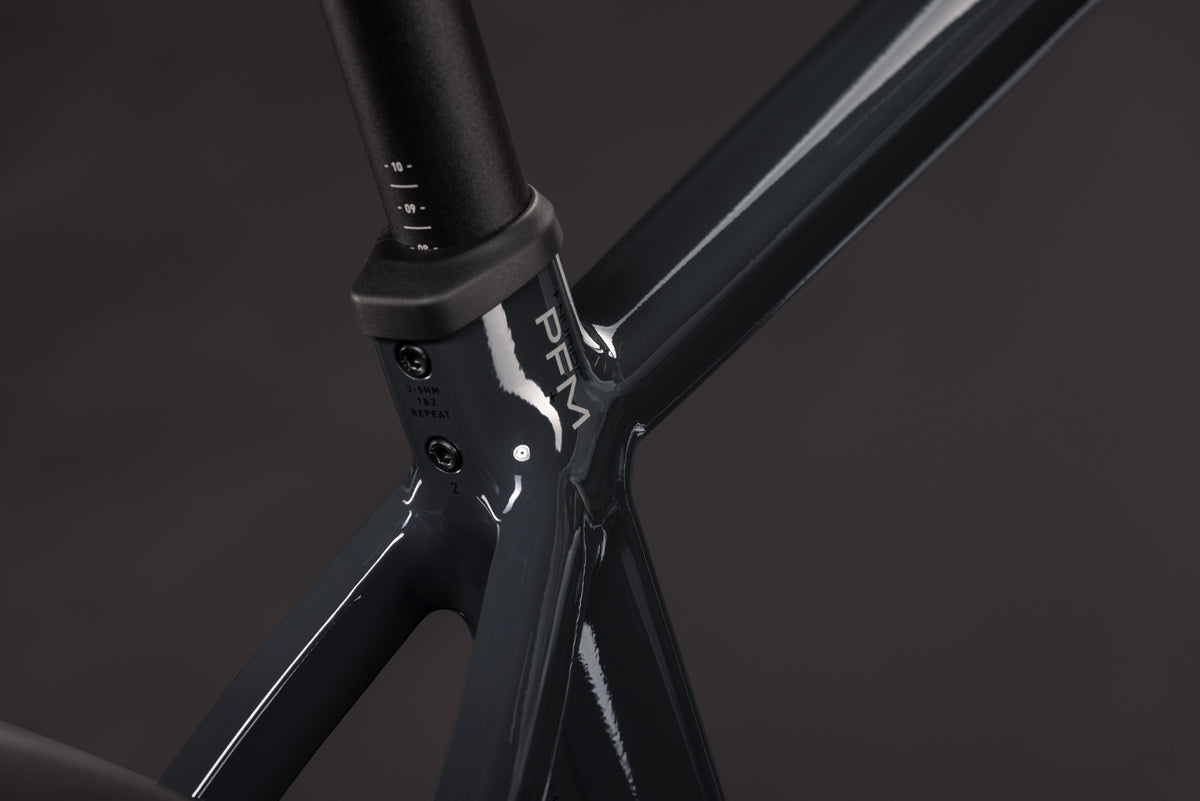 CUBE NURIDE HYBRID PERFORMANCE 720 HYBRID eBIKE 2027 SHADOWGREY 'N' GREY