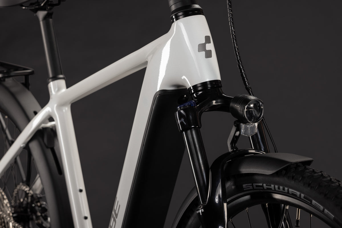 CUBE NURIDE HYBRID PERFORMANCE 720 HYBRID eBIKE 2027 METALLICWHITE 'N' GREY