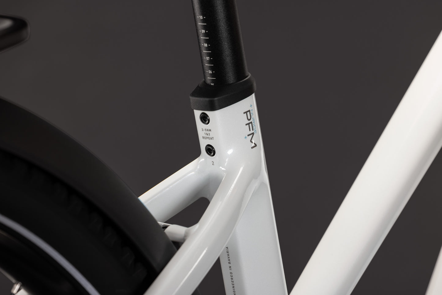 CUBE NURIDE HYBRID PERFORMANCE 720 HYBRID eBIKE 2027 METALLICWHITE 'N' GREY (TRAPEZE)