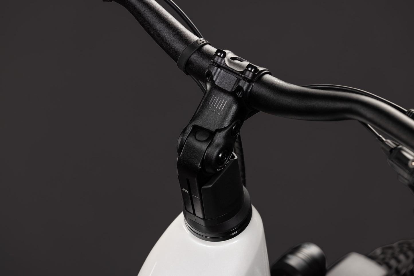 CUBE NURIDE HYBRID PERFORMANCE 720 HYBRID eBIKE 2027 METALLICWHITE 'N' GREY (EASY ENTRY)
