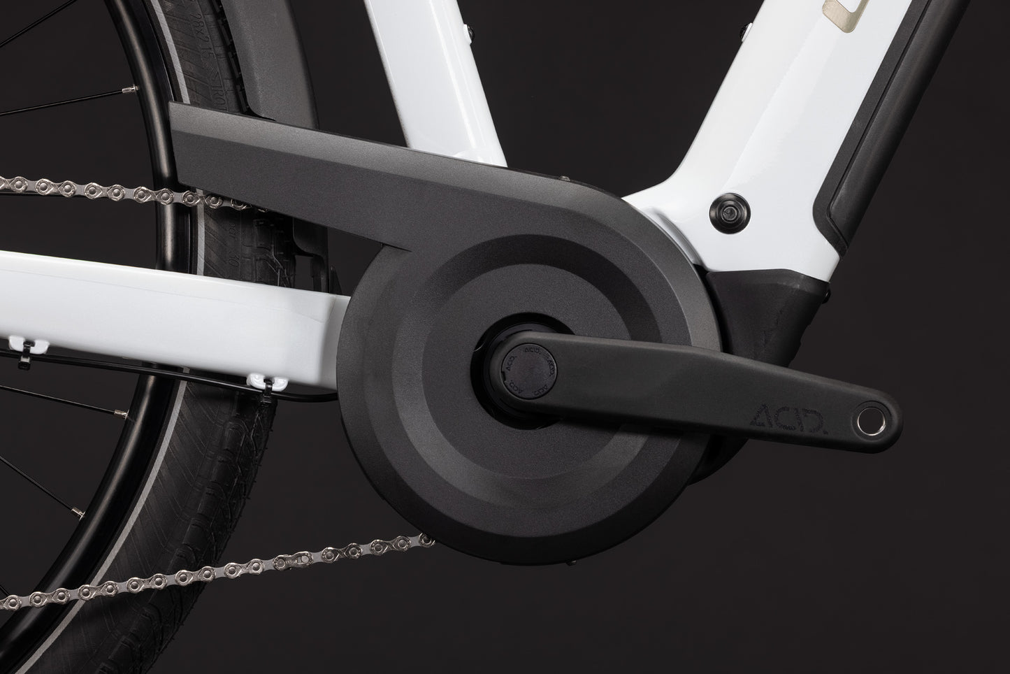 CUBE TOURING HYBRID ONE 600 URBAN eBIKE 2027 METALLICWHITE 'N' CHROME