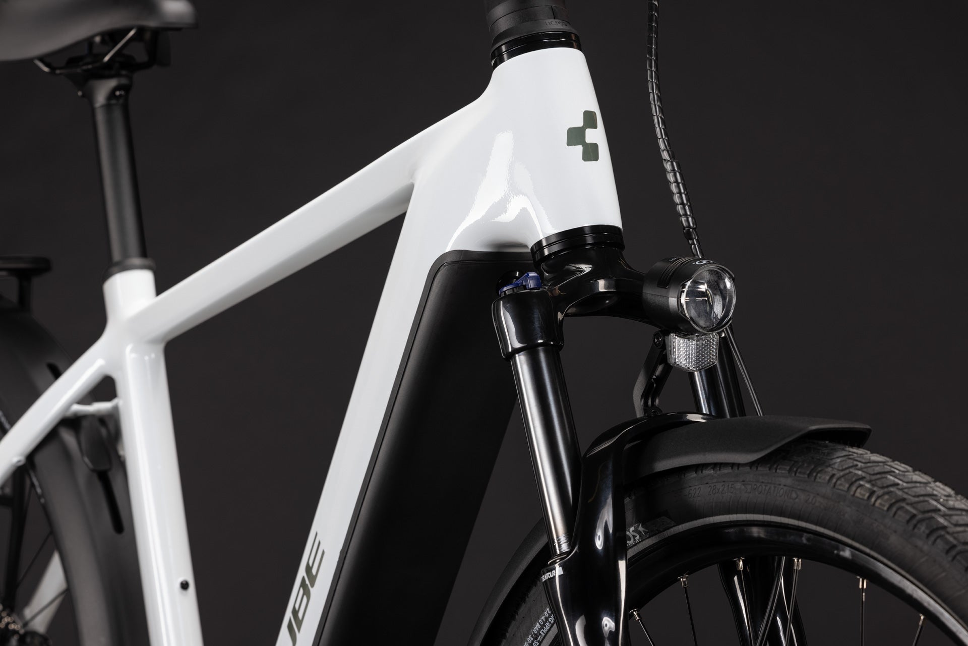 CUBE TOURING HYBRID ONE 600 URBAN eBIKE 2027 METALLICWHITE 'N' CHROME