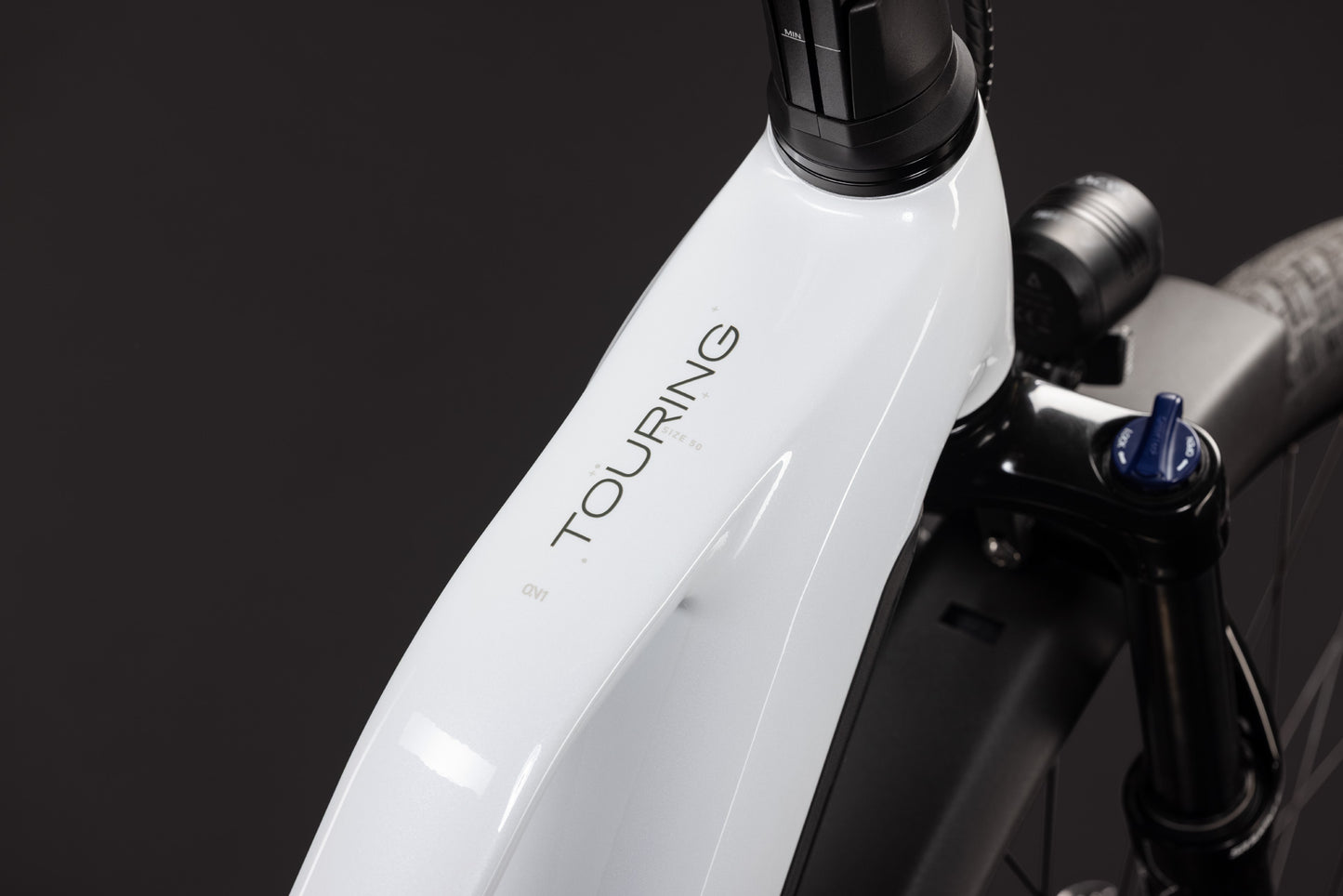 CUBE TOURING HYBRID ONE 600 URBAN eBIKE 2027 METALLICWHITE 'N' CHROME (TRAPEZE)