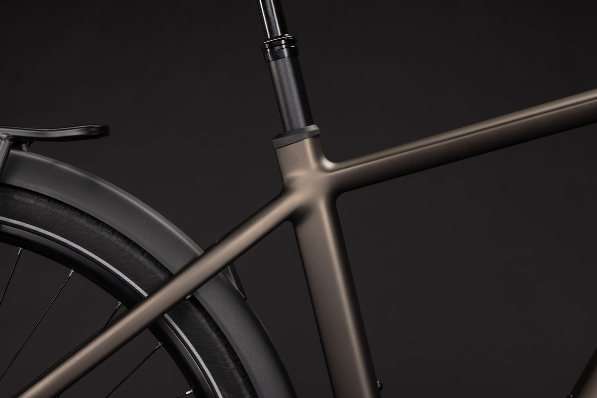 CUBE TOURING HYBRID PRO 800 URBAN eBIKE 2027 METALLICUMBRA 'N' BLACK
